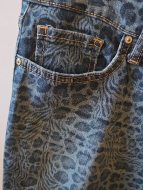Vintage America Women's Blue Leopard-Print Skinny Jeans